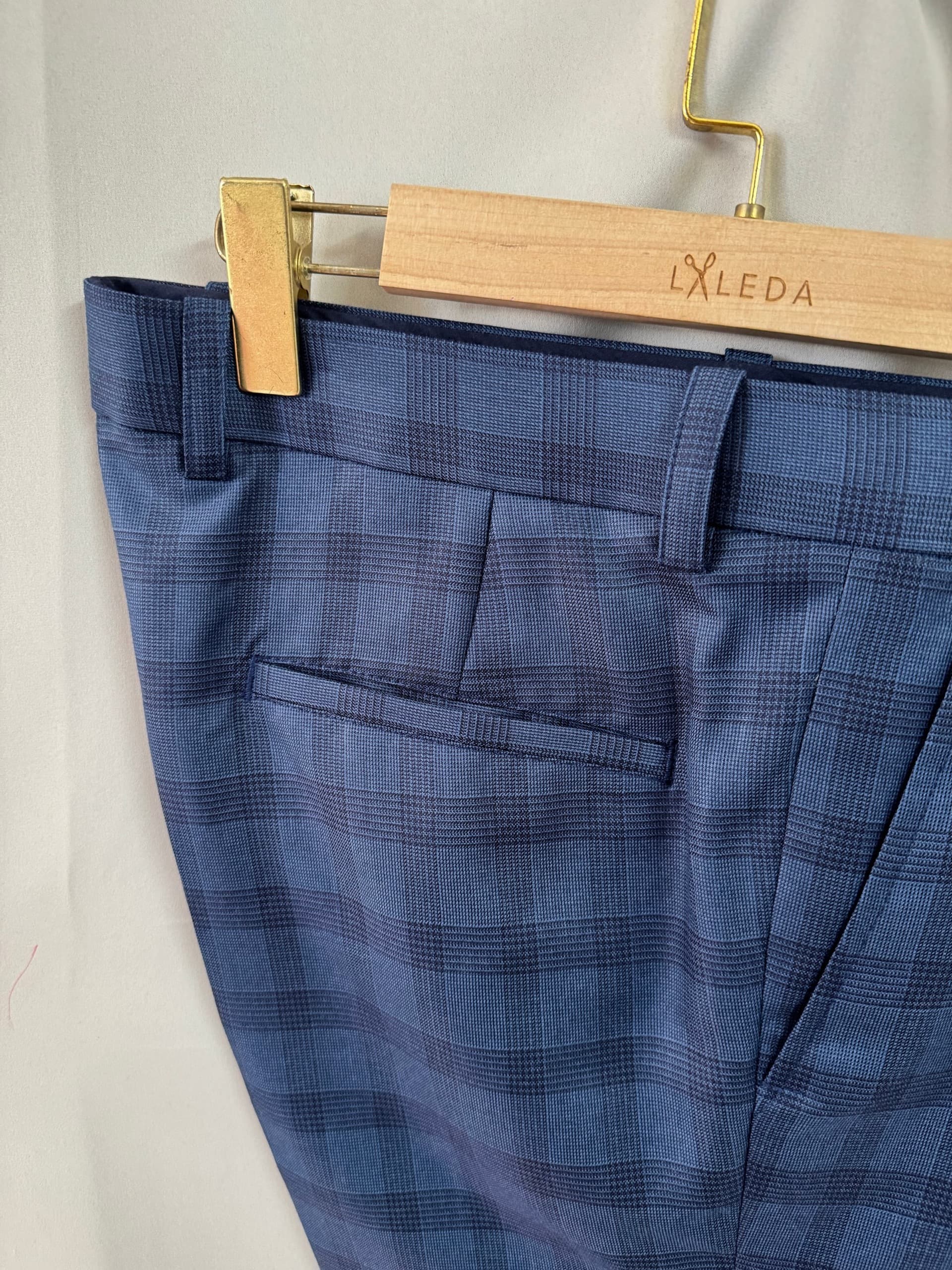 Women's tailored trousers by LALEDA Tailor Bangkok